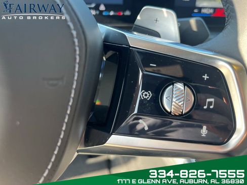Used 2024 BMW 740i xDrive AWD/4WD image 18