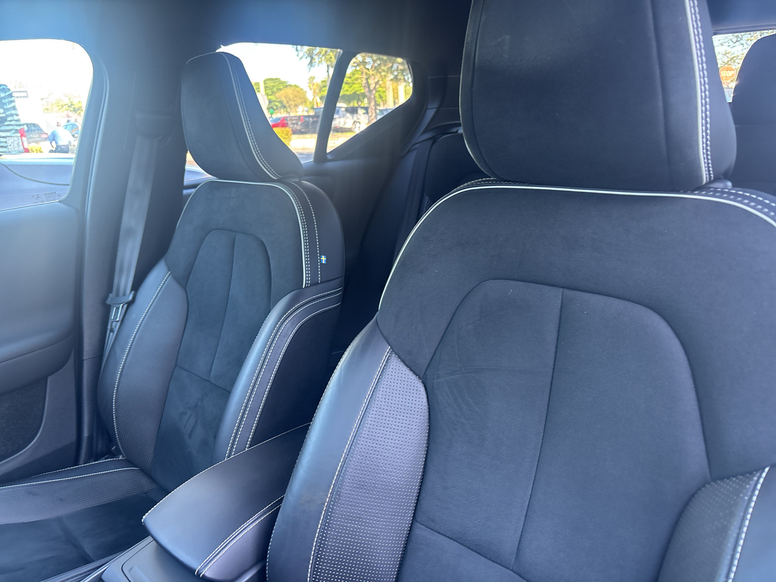 Used 2019 Volvo XC40 T5 R-Design AWD/4WD image 11