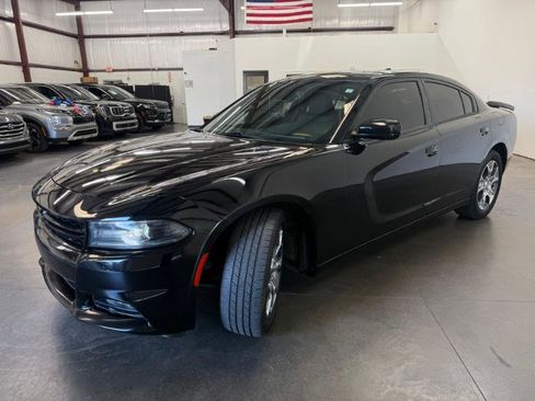 Used 2016 Dodge Charger SXT w/ Navigation & Travel Group image 23