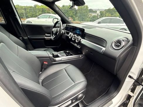 Used 2022 Mercedes-Benz GLB 250 4MATIC image 45