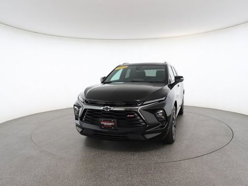 Used 2025 Chevrolet Blazer RS image 32