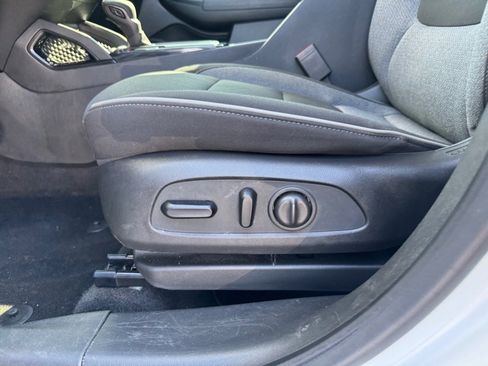 Used 2023 Chevrolet TrailBlazer LT image 14