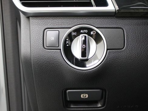 Used 2018 Mercedes-Benz GLE 350 4MATIC image 22