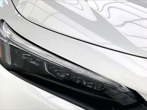 Certified 2024 Honda Civic Sport image 25