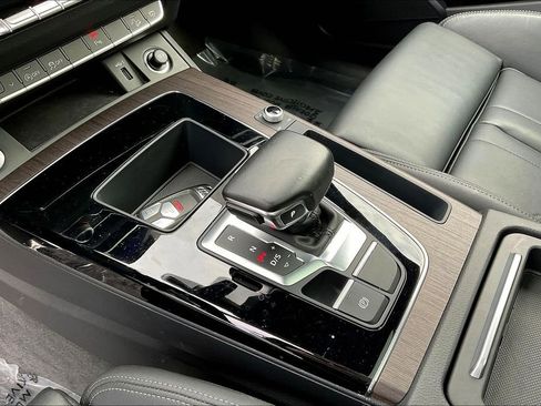 Used 2022 Audi Q5 2.0T Premium image 18