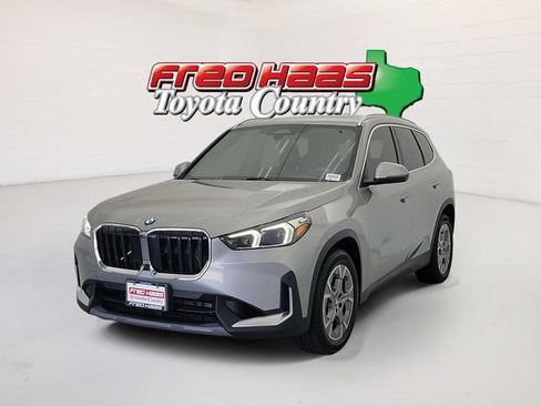 Used 2023 BMW X1 xDrive28i w/ Premium Package AWD/4WD image 1