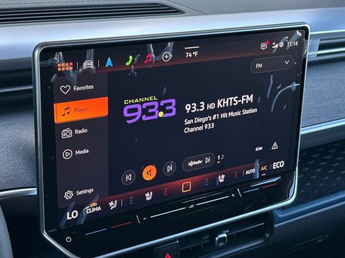 New 2025 Volkswagen ID. Buzz Pro S image 17