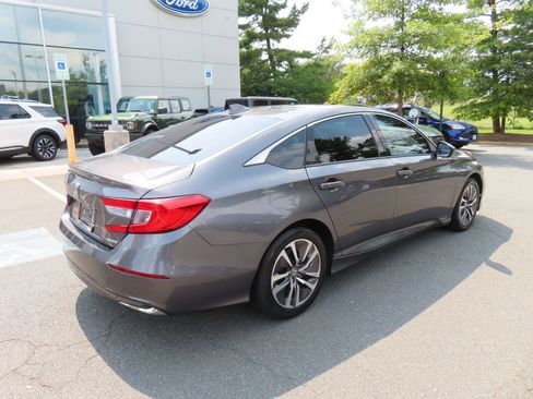Used 2019 Honda Accord Hybrid image 4