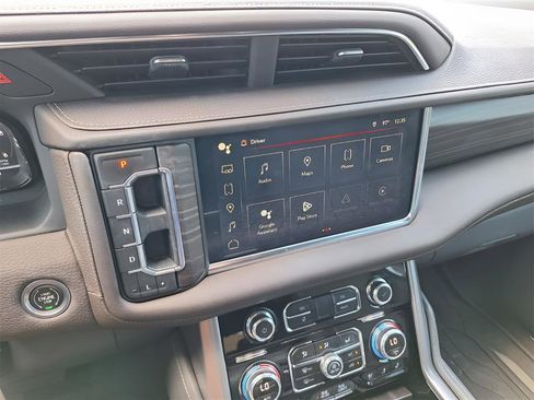 Used 2022 GMC Yukon Denali image 13