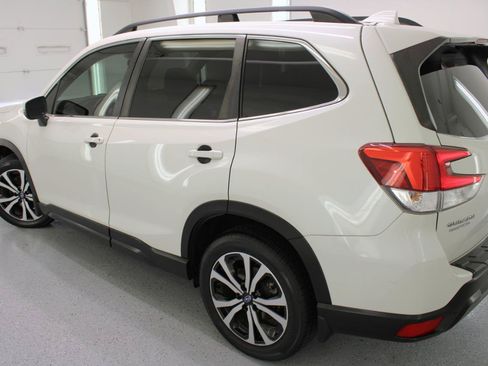 Used 2019 Subaru Forester Limited AWD/4WD image 16