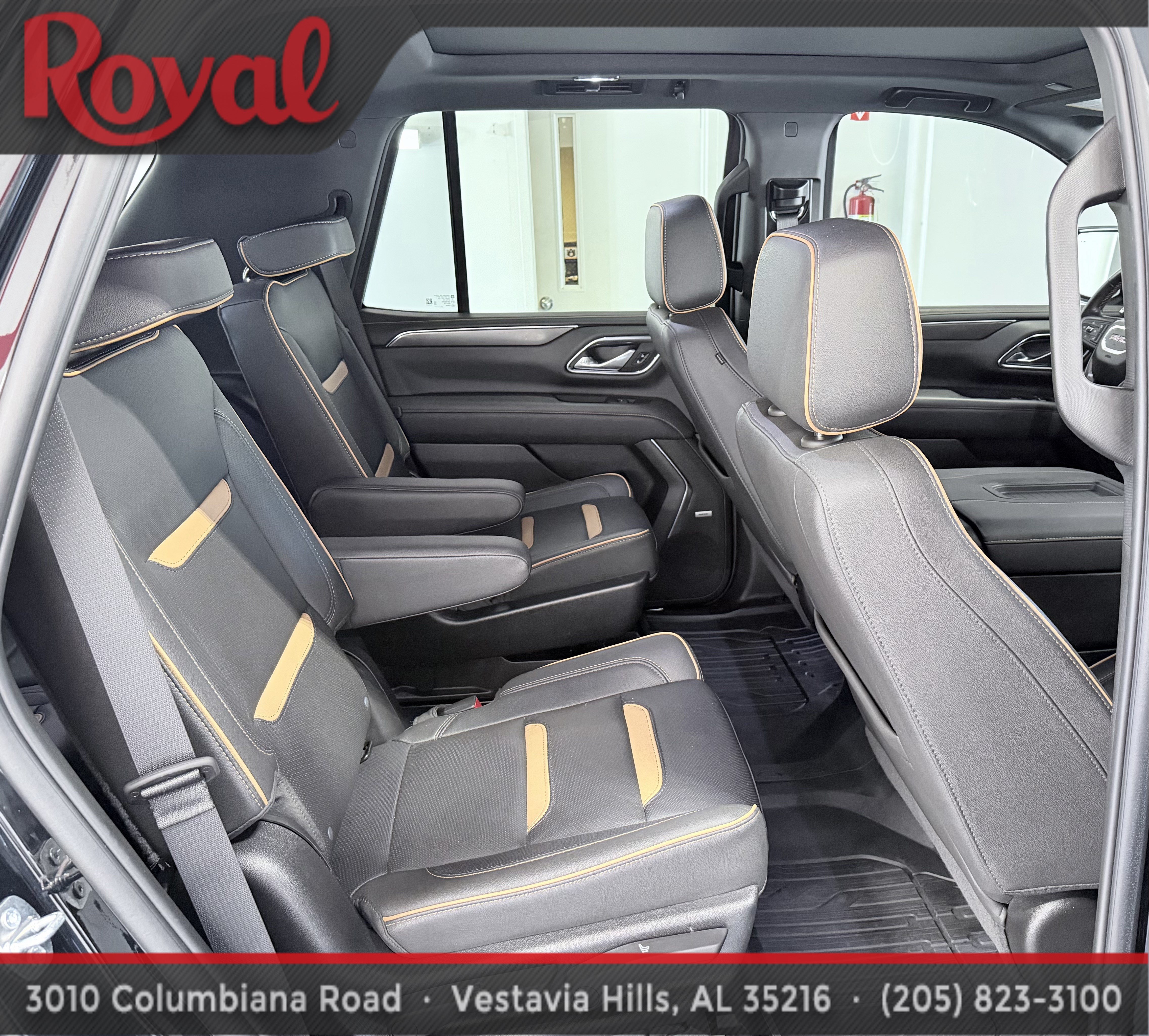 Used 2023 GMC Yukon AT4 w/ AT4 Premium Package AWD/4WD image 19
