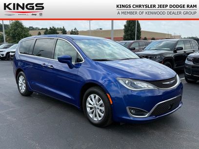 Used 2019 Chrysler Pacifica Touring Plus w/ Advanced Safetytec Group