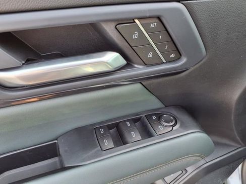 New 2026 GMC Terrain AT4 w/ Convenience Package III image 28