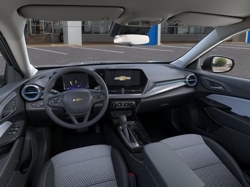 New 2026 Chevrolet Trax LT image 15