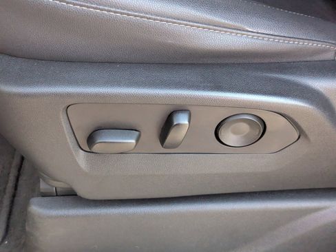 Used 2023 Chevrolet Tahoe Z71 w/ Luxury Package image 24