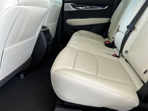 New 2025 Cadillac XT5 Sportv w/ Technology Package image 28