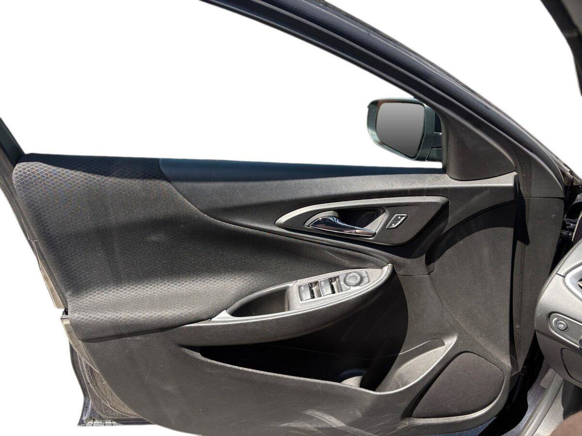 Used 2023 Chevrolet Malibu LT w/ Driver Confidence Package FWD image 14