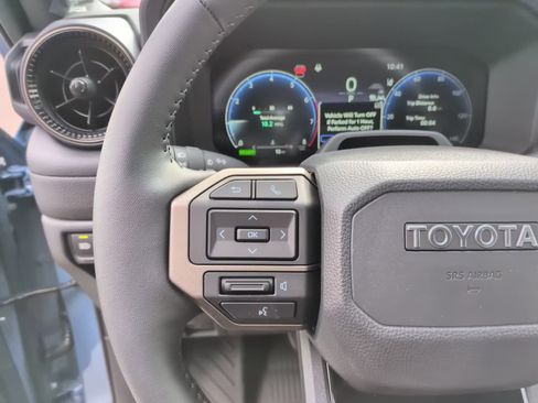 New 2026 Toyota Land Cruiser w/ Premium Package AWD/4WD image 18
