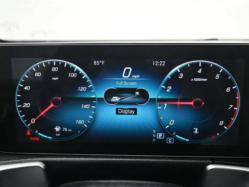 Used 2022 Mercedes-Benz GLB 250 4MATIC image 16