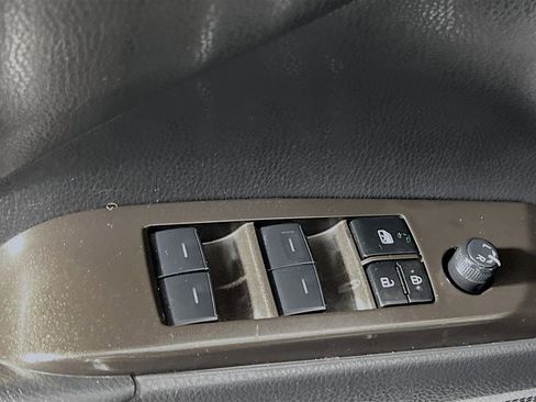 Used 2024 Toyota Camry LE FWD image 17