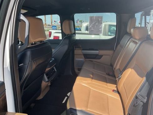 Used 2025 Ford F350 Lariat w/ Lariat Ultimate Package AWD/4WD image 23