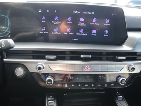Used 2024 Kia Telluride S w/ S Sunroof Package AWD/4WD image 4