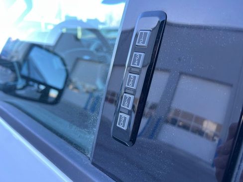 Used 2016 Ford F150 Lariat w/ Equipment Group 502A Luxury image 39