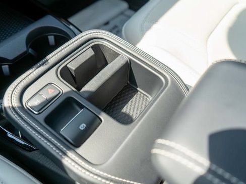 Used 2025 Ford Mustang Mach-E Premium AWD/4WD image 32