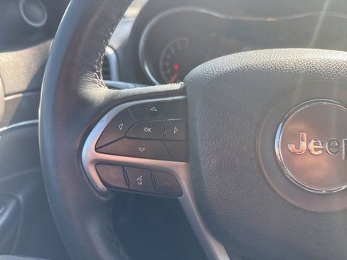 Used 2018 Jeep Grand Cherokee Limited image 20