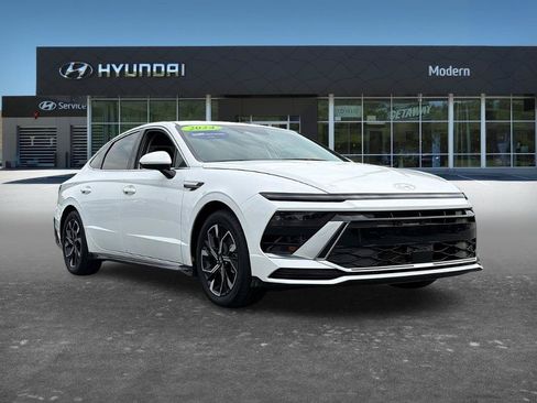Certified 2024 Hyundai Sonata SEL FWD image 3