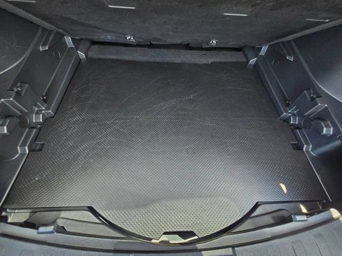 Used 2018 Nissan Rogue SL FWD image 19