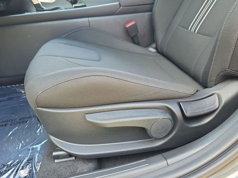 New 2025 Hyundai Elantra Blue image 28