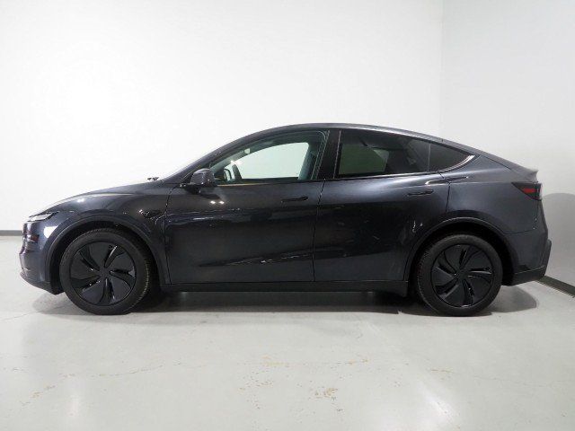 Used 2026 Tesla Model Y Long Range AWD/4WD image 10