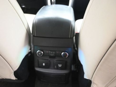 Used 2017 Ford Explorer Platinum AWD/4WD image 10