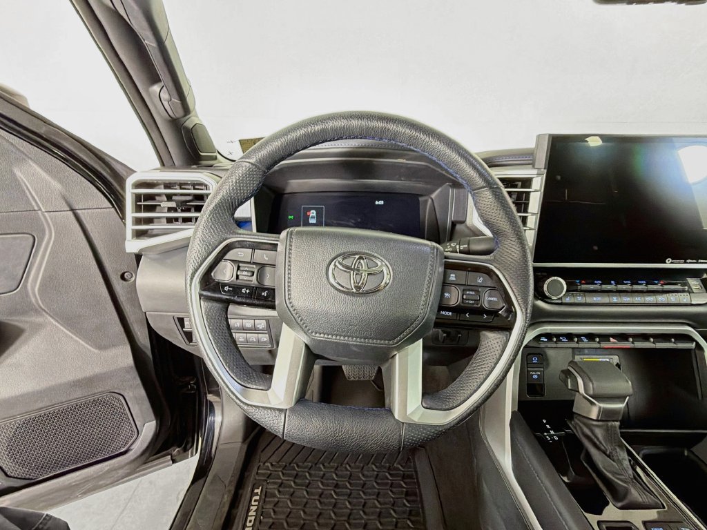 Used 2022 Toyota Tundra Platinum AWD/4WD image 13