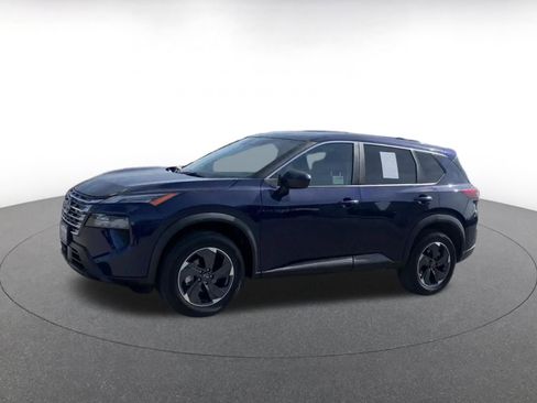 Used 2025 Nissan Rogue SV image 7