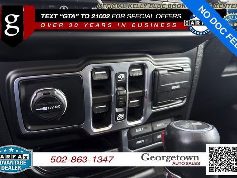Used 2021 Jeep Wrangler Unlimited Sahara AWD/4WD image 9