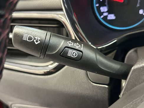 Used 2023 Chevrolet Equinox RS image 34