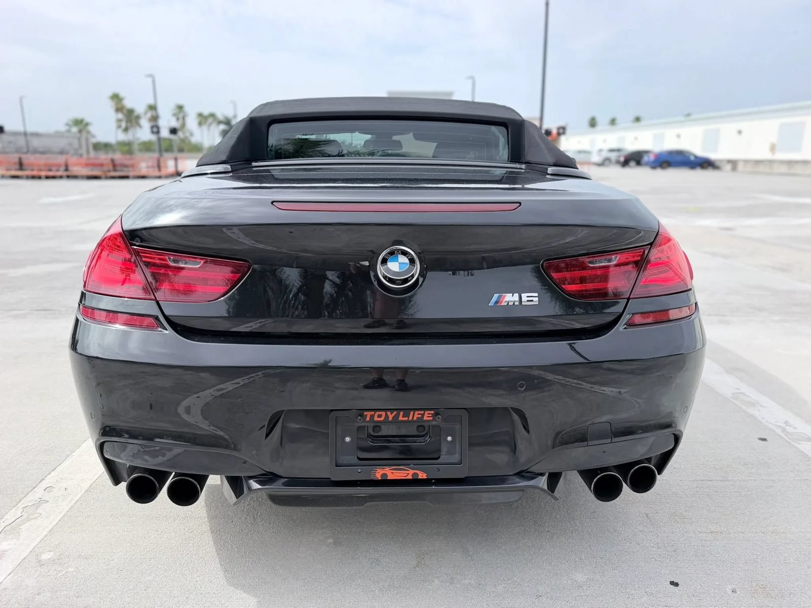 Used 2015 BMW M6 Convertible RWD image 31