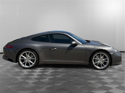 Used 2017 Porsche 911 Carrera RWD image 6