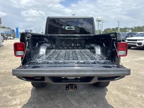 Used 2022 Jeep Gladiator Sport AWD/4WD image 8