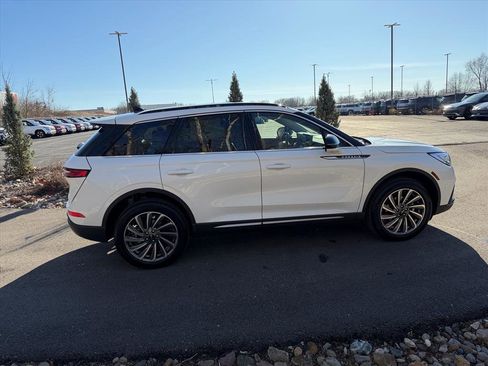 New 2026 Lincoln Corsair Reserve image 6