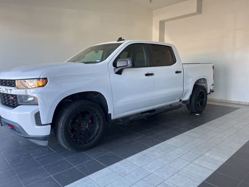 Used 2020 Chevrolet Silverado 1500 Custom w/ Custom Value Package image 1