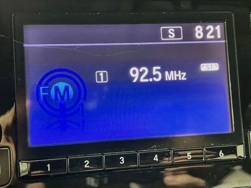 Used 2021 Honda CR-V LX image 26