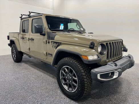 Used 2020 Jeep Gladiator Sport AWD/4WD image 9
