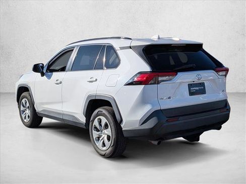 Used 2019 Toyota RAV4 LE image 7