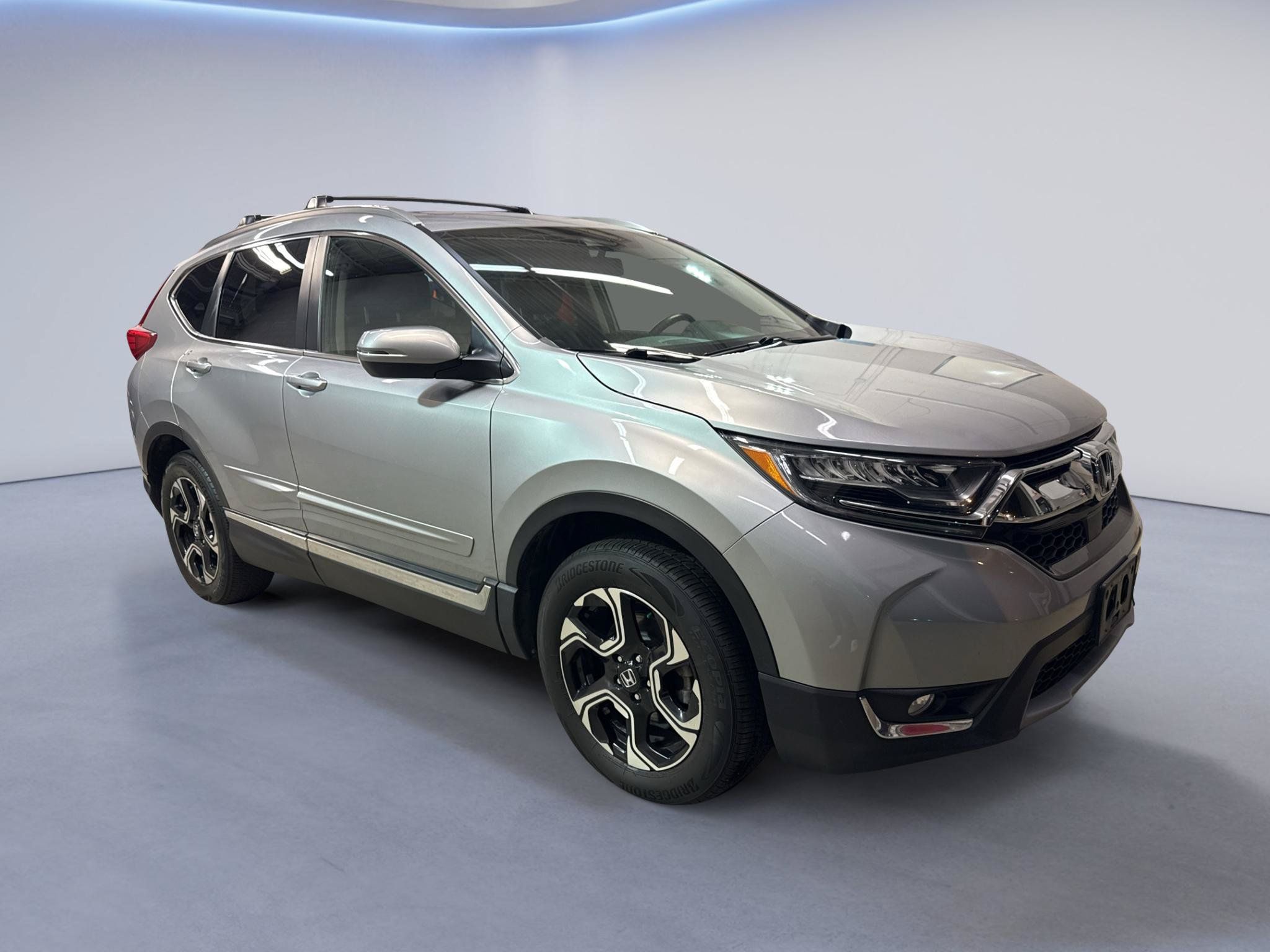 Used 2017 Honda CR-V Touring image 1