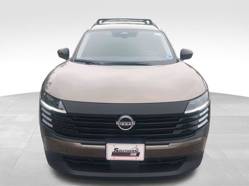 New 2026 Nissan Kicks SV w/ Cold Weather Package AWD/4WD image 9