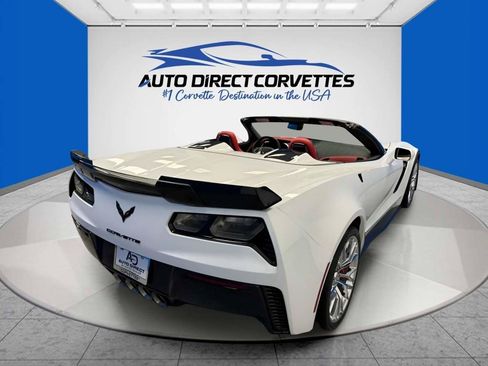Used 2016 Chevrolet Corvette Z06 w/ 3LZ Preferred Equipment Group RWD image 9