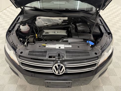 Used 2016 Volkswagen Tiguan S image 36